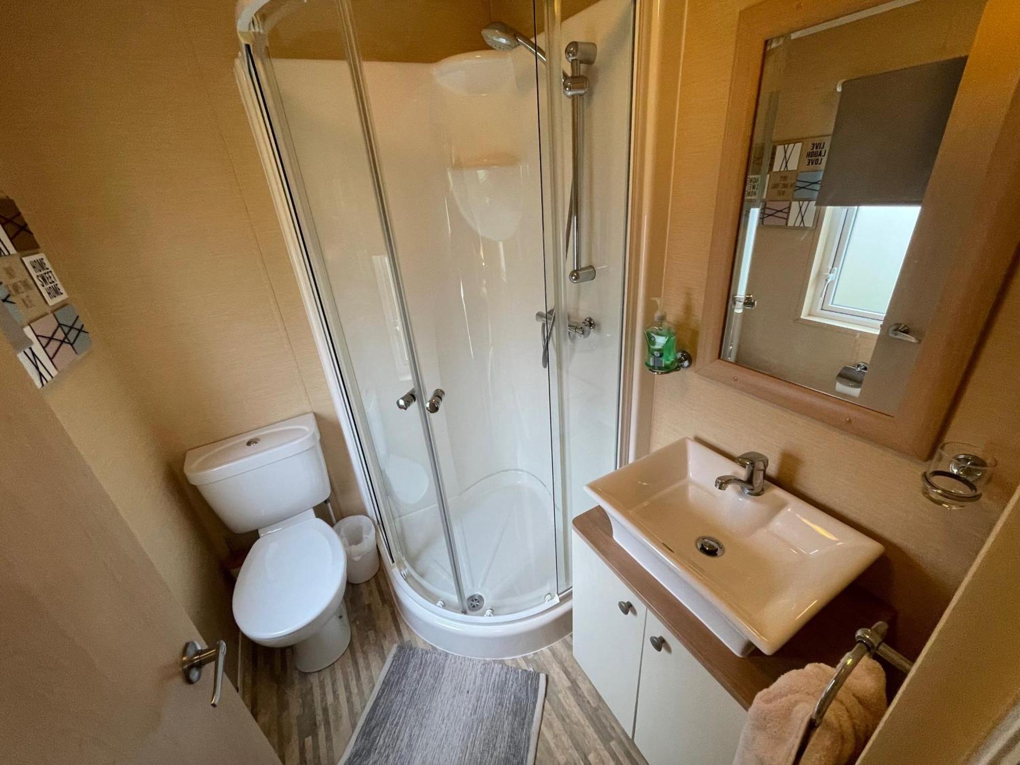 Luxury Lakeside Lodge L2 With Hot Tub Situated At Tattershall Lakes Country Park Экстерьер фото